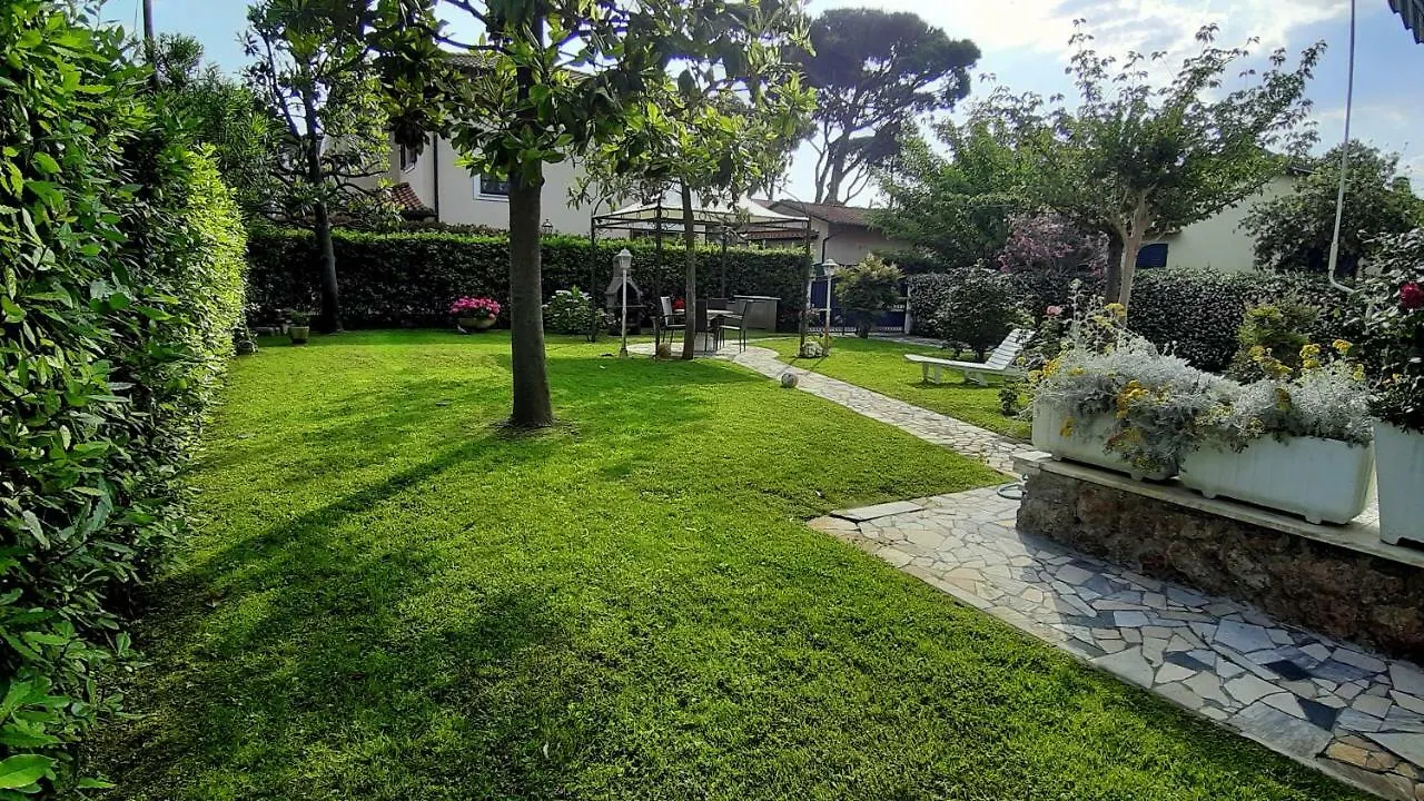 Villa Alcione Forte dei Marmi 0*,