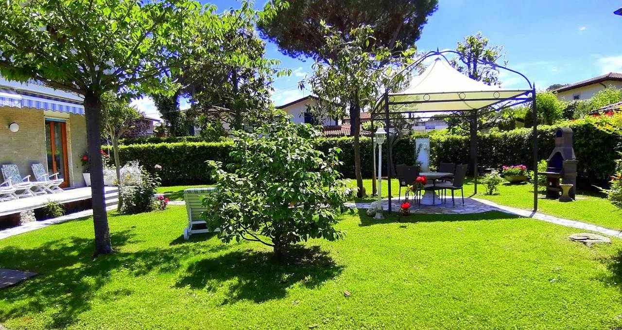 Villa Alcione Forte dei Marmi 0*,  Italy
