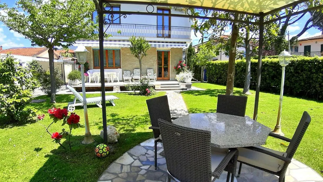 Villa Alcione Forte dei Marmi Holiday home